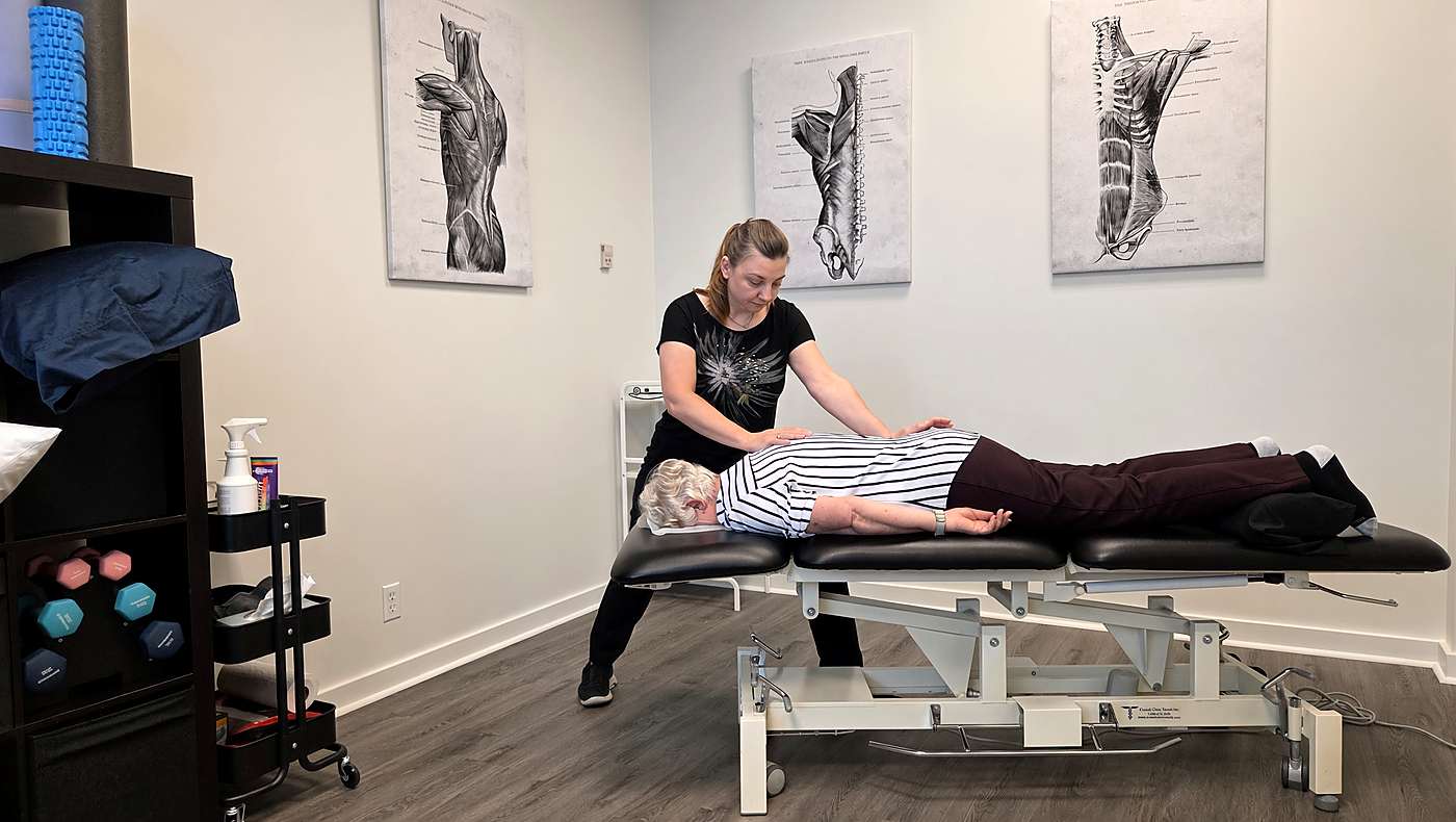 Massage treatment room at Go2physio Harbourside Drive